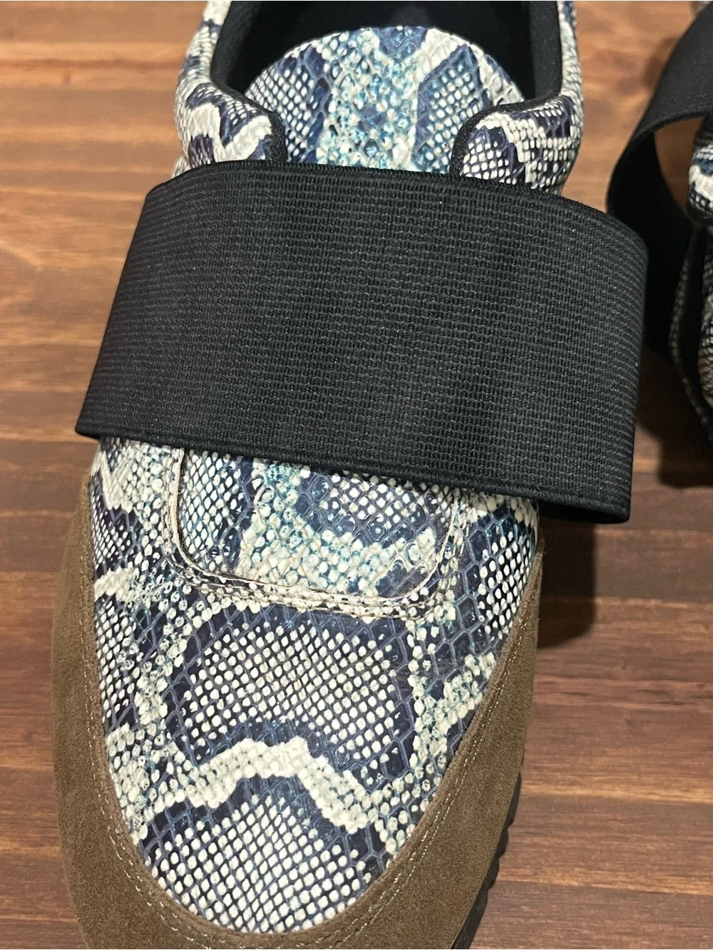 Antiono Melani Womans Airla Blue Snake Print SlipOn Sneaker Wedge Shoes Size 8M